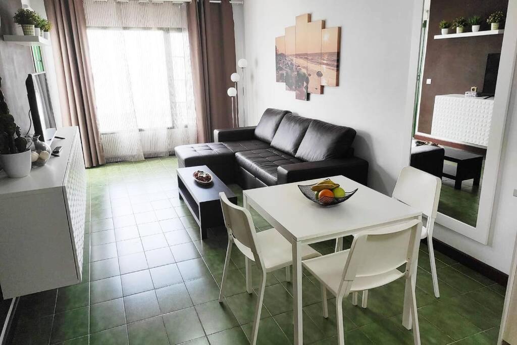 Apartamento Bellaloe Apartment Tías Екстериор снимка